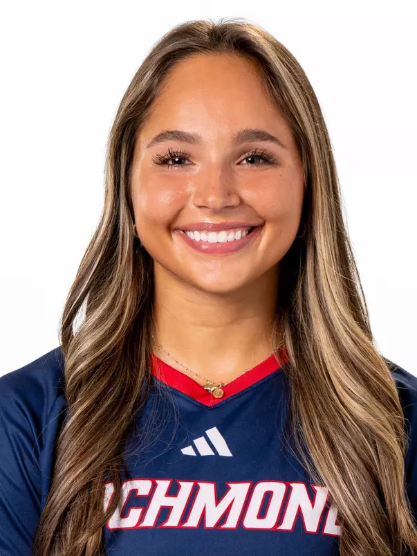 Anna Garcia Headshot