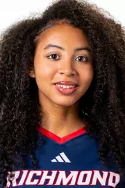 Ava Milisits Headshot