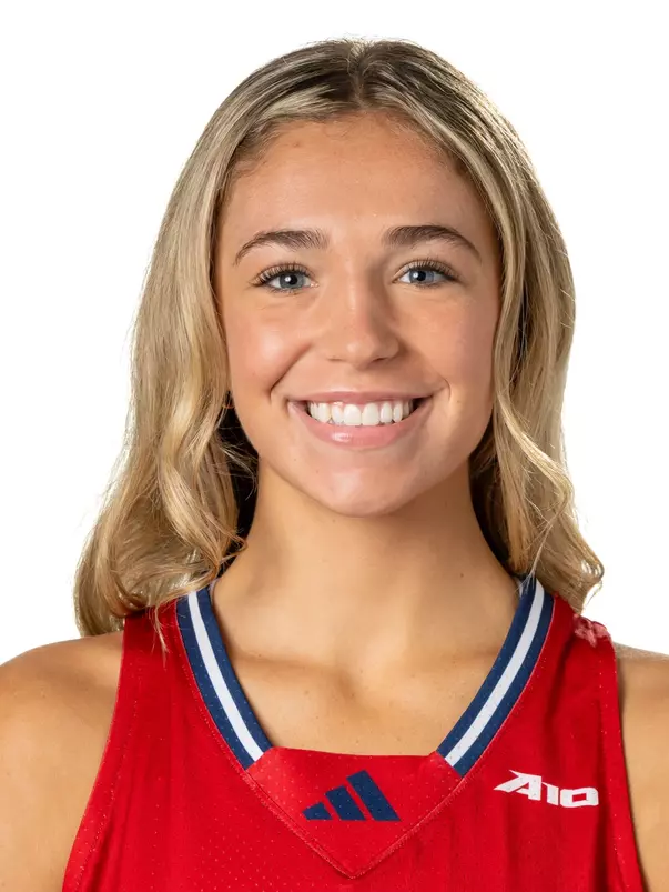 Courtney Swider Headshot