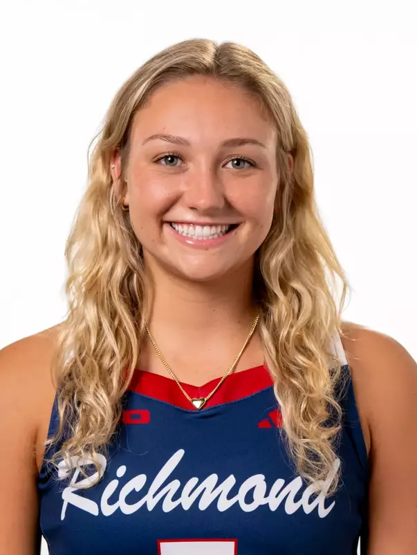 Annie Nash - 2024 headshots