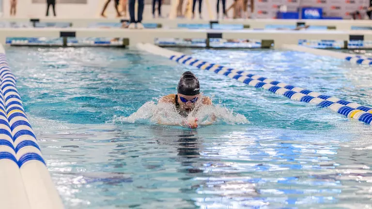 Meet Day: Swimming and Diving at Richmond Duals