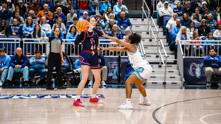 Late Push Falls Short as Richmond Drops A-10 Road Test at Rhode Island