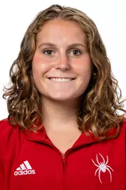 Ivey Shields headshot