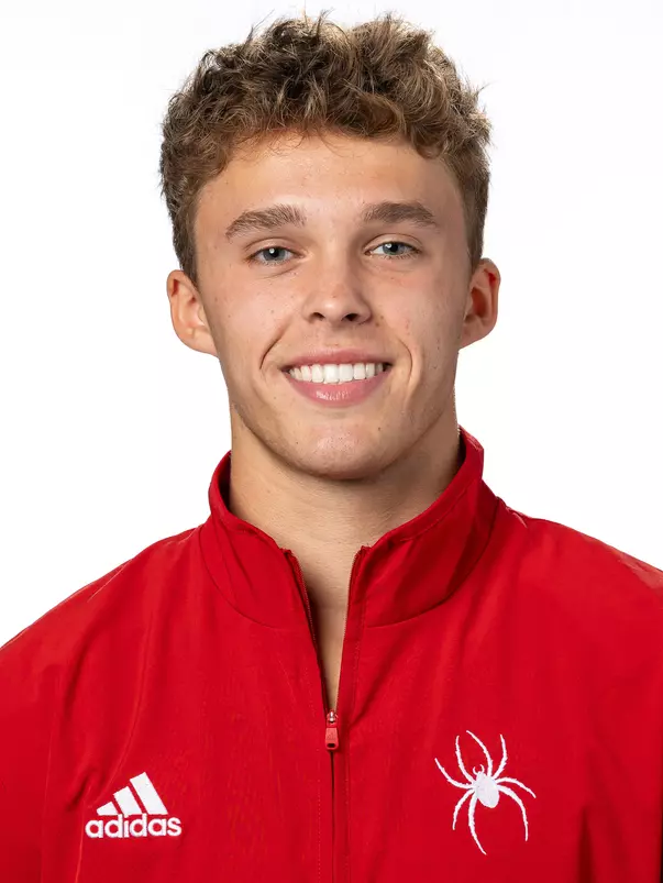 Bennett Wright headshot