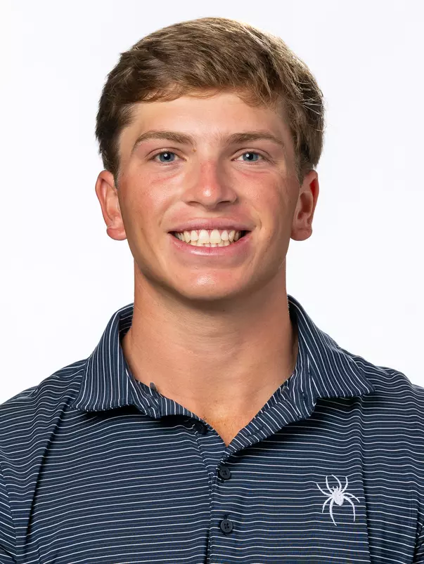 Parker Moellinger headshot