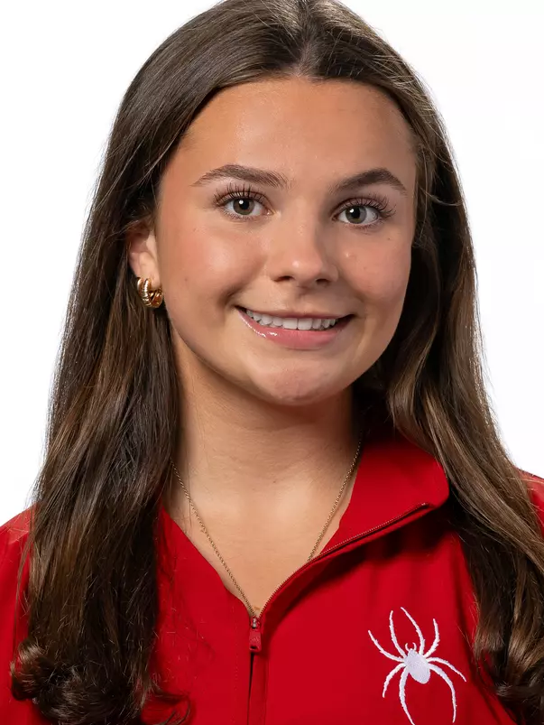 Sarah Nacinovich headshot