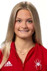 Lucy Versen headshot
