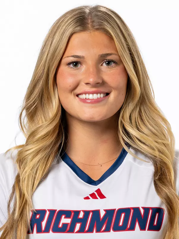 Gwen Howell headshot