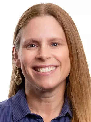 Karen Hensley headshot