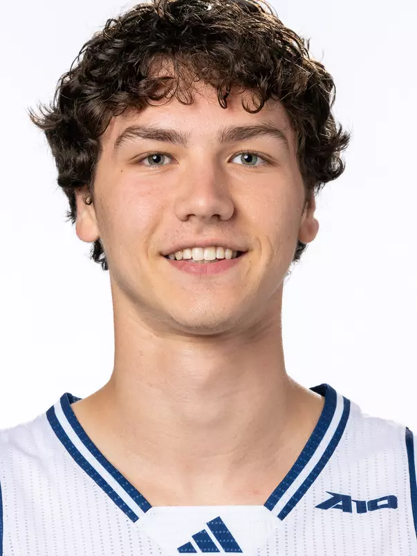 Derin Saran headshot