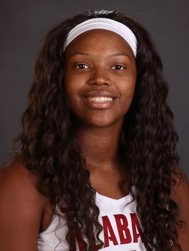 Quanetria Bolton headshot