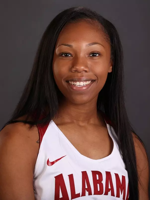 Meoshonti Knight headshot