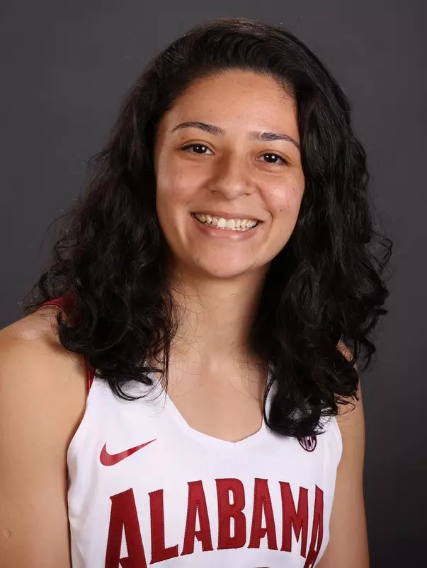 Alana da Silva headshot