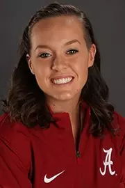 Claire Estep headshot