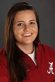 Erin Hayes headshot