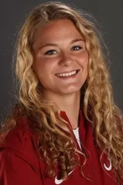 Elaine Schutte headshot