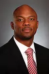 Wiggins, Holmon