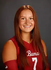 2023 Victoria Schmer Headshot