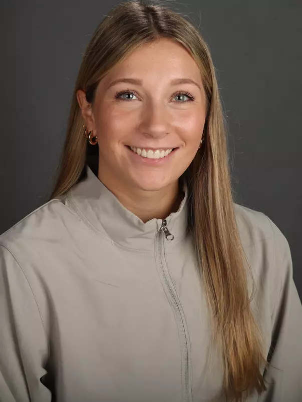 9/12/23 MWSD Mugs
Gracie Felner
Photo by Robert Sutton