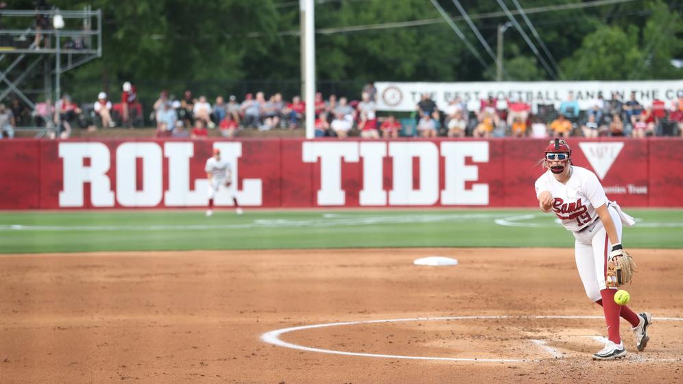 Alabama softball player Kayla Beaver (19) pitches against Tennessee at Rhoads Stadium in Tuscaloosa, AL on Friday, Apr 26, 2024.