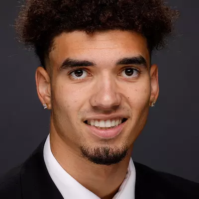 Derek Meadows headshot