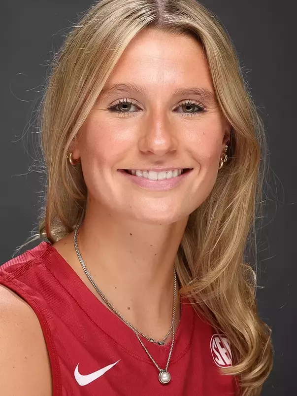 2025 Sophie Agee Headshot