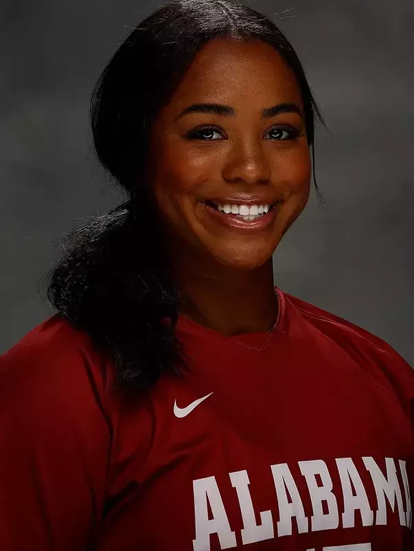 2026 Alabama Soccer Kennedy Garcia Headshot