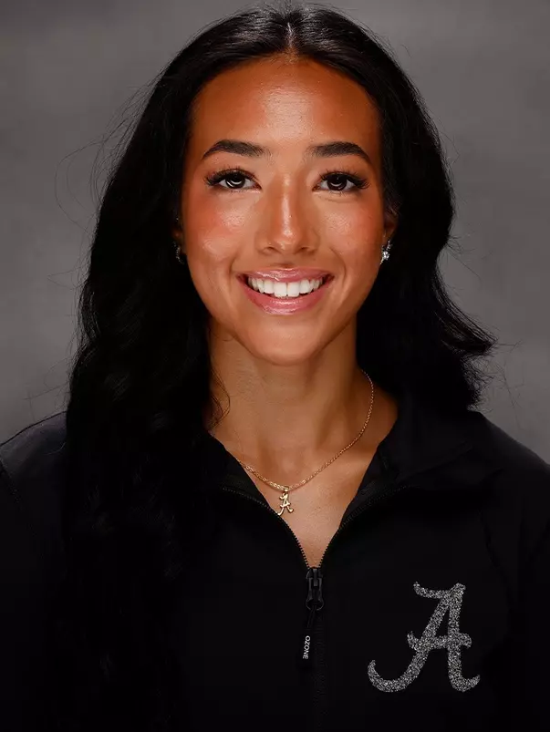 Kylie Kvamme Headshot