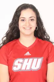 Nicole Cona Headshot