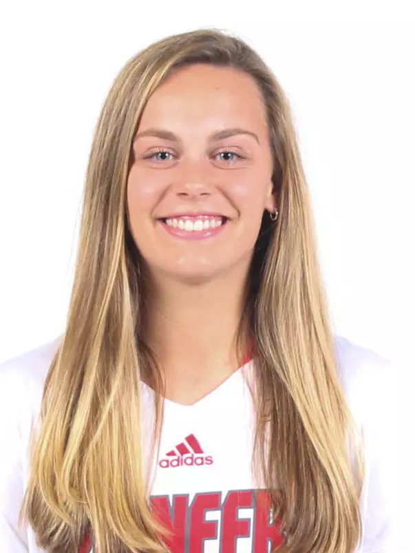 Ellie Holt headshot 2021