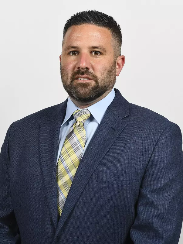 Kyle Steinway Headshot