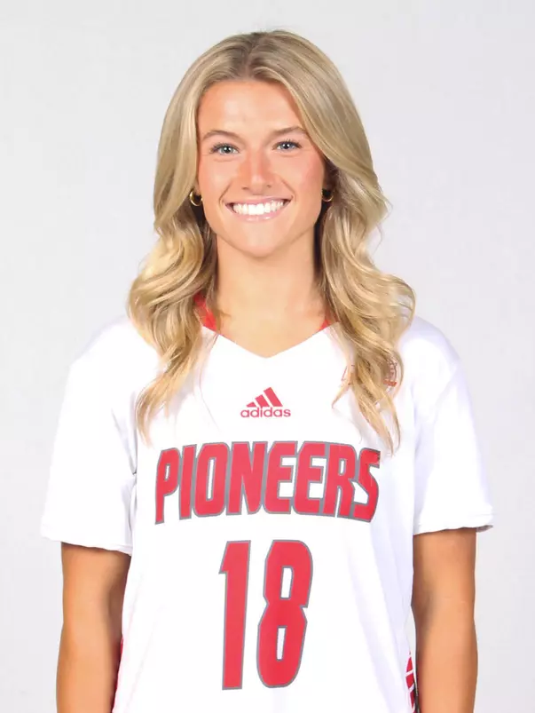 Claire McElhenny headshot 2022