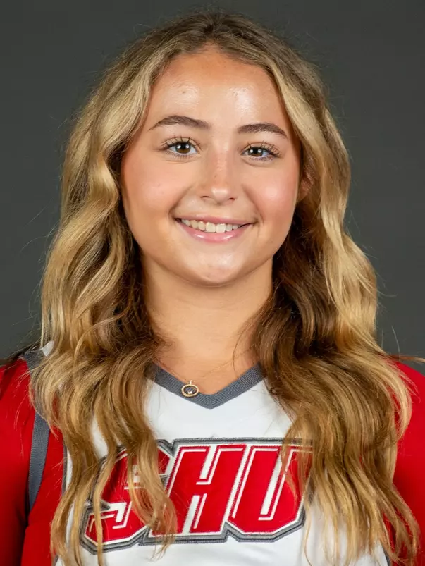 Sacred Heart University cheerleading photo by Tracy Deer-Mirek 8/21/23