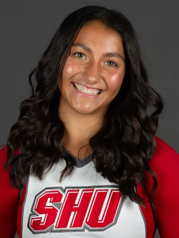 Sacred Heart University cheerleading photo by Tracy Deer-Mirek 8/21/23