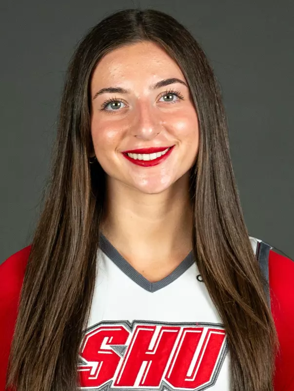 Sacred Heart University cheerleading photo by Tracy Deer-Mirek 8/21/23