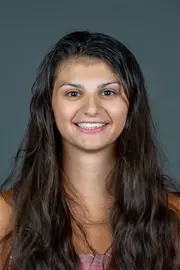 Sacred Heart University women's cross country photo by Tracy Deer-Mirek 8/22/23