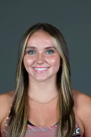 Sacred Heart University women's cross country photo by Tracy Deer-Mirek 8/22/23
