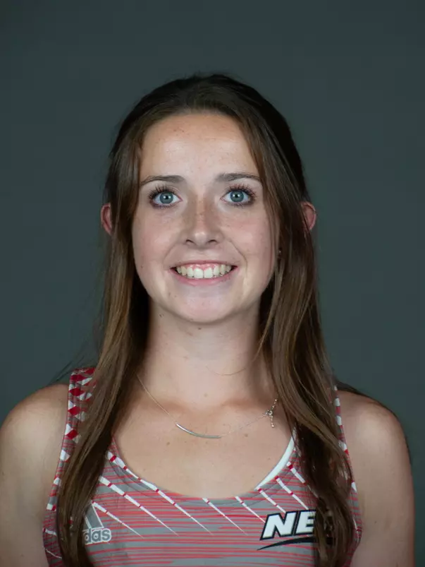 Sacred Heart University women's cross country photo by Tracy Deer-Mirek 8/22/23