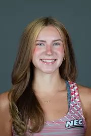 Sacred Heart University women's cross country photo by Tracy Deer-Mirek 8/22/23