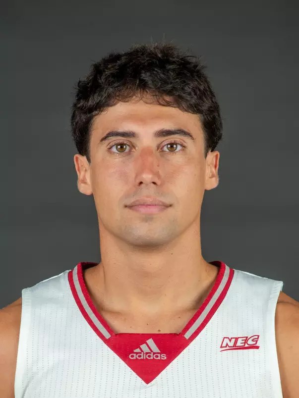 Sacred Heart University men's basketball photo by Tracy Deer-Mirek 8/30/23