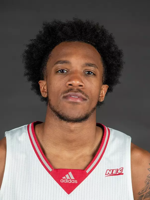 Sacred Heart University men's basketball photo by Tracy Deer-Mirek 8/30/23