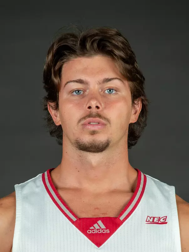 Sacred Heart University men's basketball photo by Tracy Deer-Mirek 8/30/23