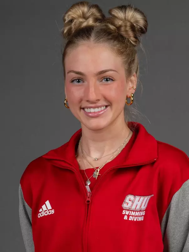 Casi Glejzer. The SHU Women's Swimming & Diving team photos taken at the Bobby Valentine Health & Recreation Center, Sacred Heart University, Fairfield, CT. Wednesday, August 30, 2023. Photo by: Mark F. Conrad