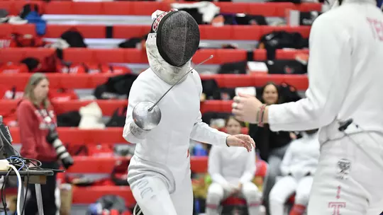 Gabby Phelan - Fencing SHU Traditions Meet