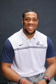 Joshua Long head shot 2021 spring