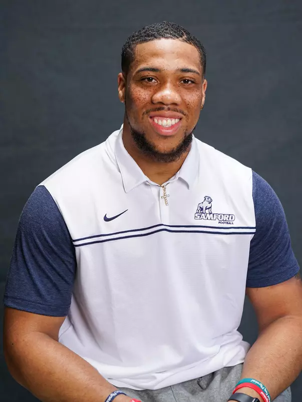 Joshua Long head shot 2021 spring