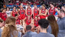 WBB huddle at 2026 NCAA Tournament