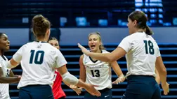 Samford volleyball huddle