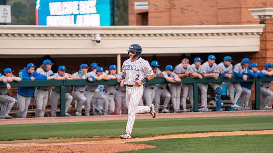 Cade Carr action