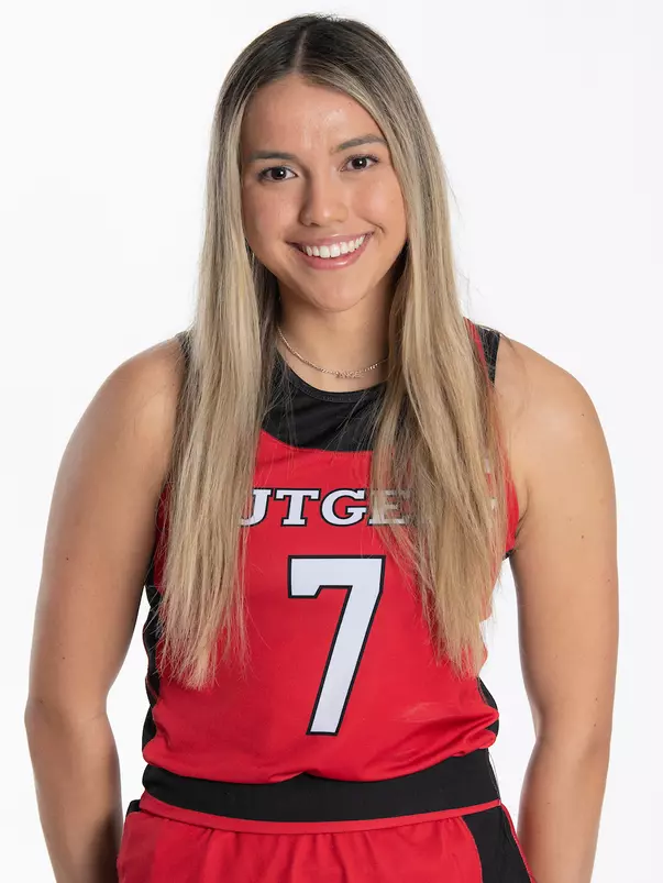 Tayla Pakes Headshot - Field Hockey Fall '21